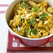 خورش آلو اسفناج سرآشپز و طرز تهیه خورش کاری با مرغ خورش آلو اسفناج سرآشپز و طرز تهیه خورش کاری با مرغ